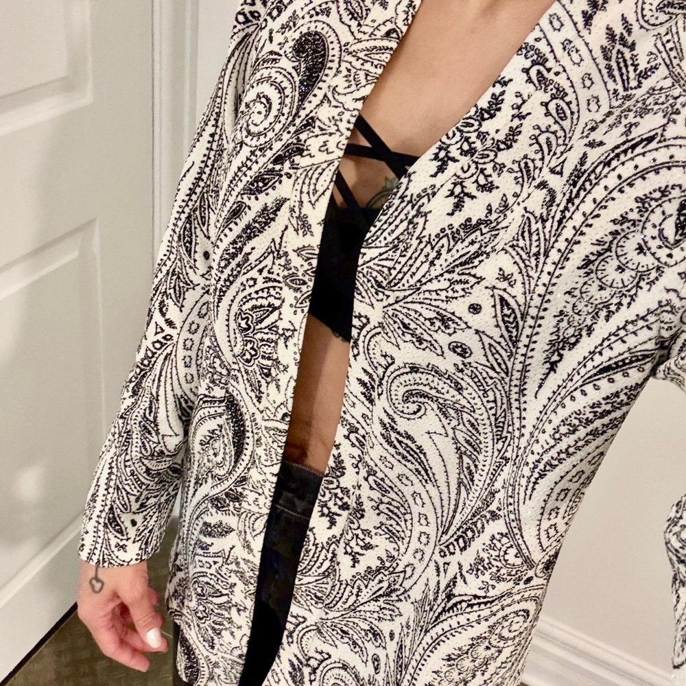 Vintage Sequined/Glitter Black and White Paisley Blazer